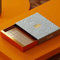 علبة Fahda caramel بتقديم فاخر وتصميم أنيق للشوكولاتة