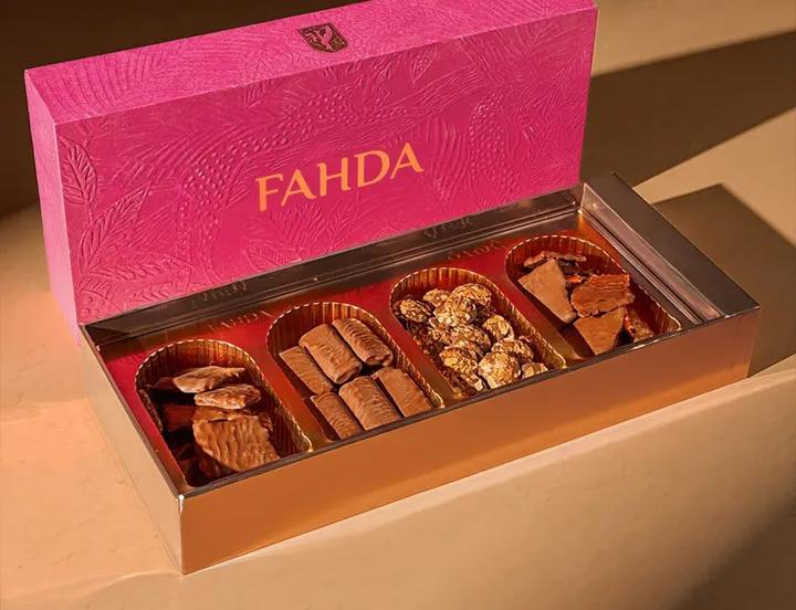 علبة Fahda crispy بتقديم فاخر وتصميم أنيق للشوكولاتة