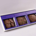 علبة PocoDor classic chocolate بتشكيلة شوكولاتة فاخرة وتصميم أنيق